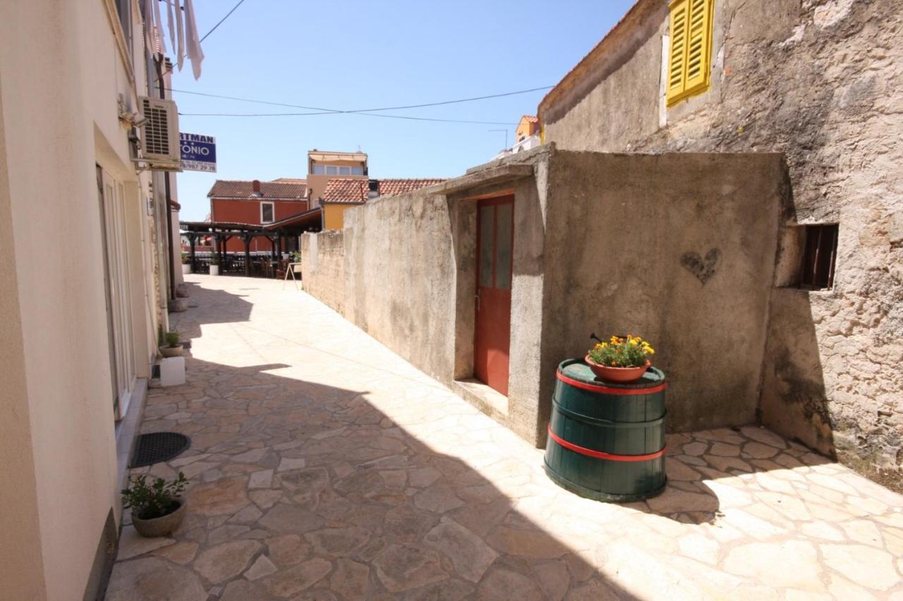 Apartment Antonio Jezera Exterior photo